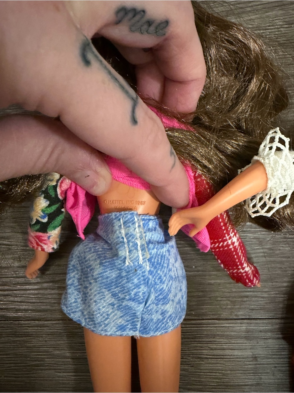 Vintage Pizza Party Skipper & Courtney Barbie Dolls Pizza Hut, Ages 4+, 1994 - Picture 5 of 9